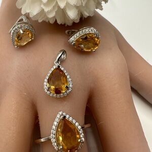 Authentic citrine set in silver 925 settings comes with certificate.. ring size
